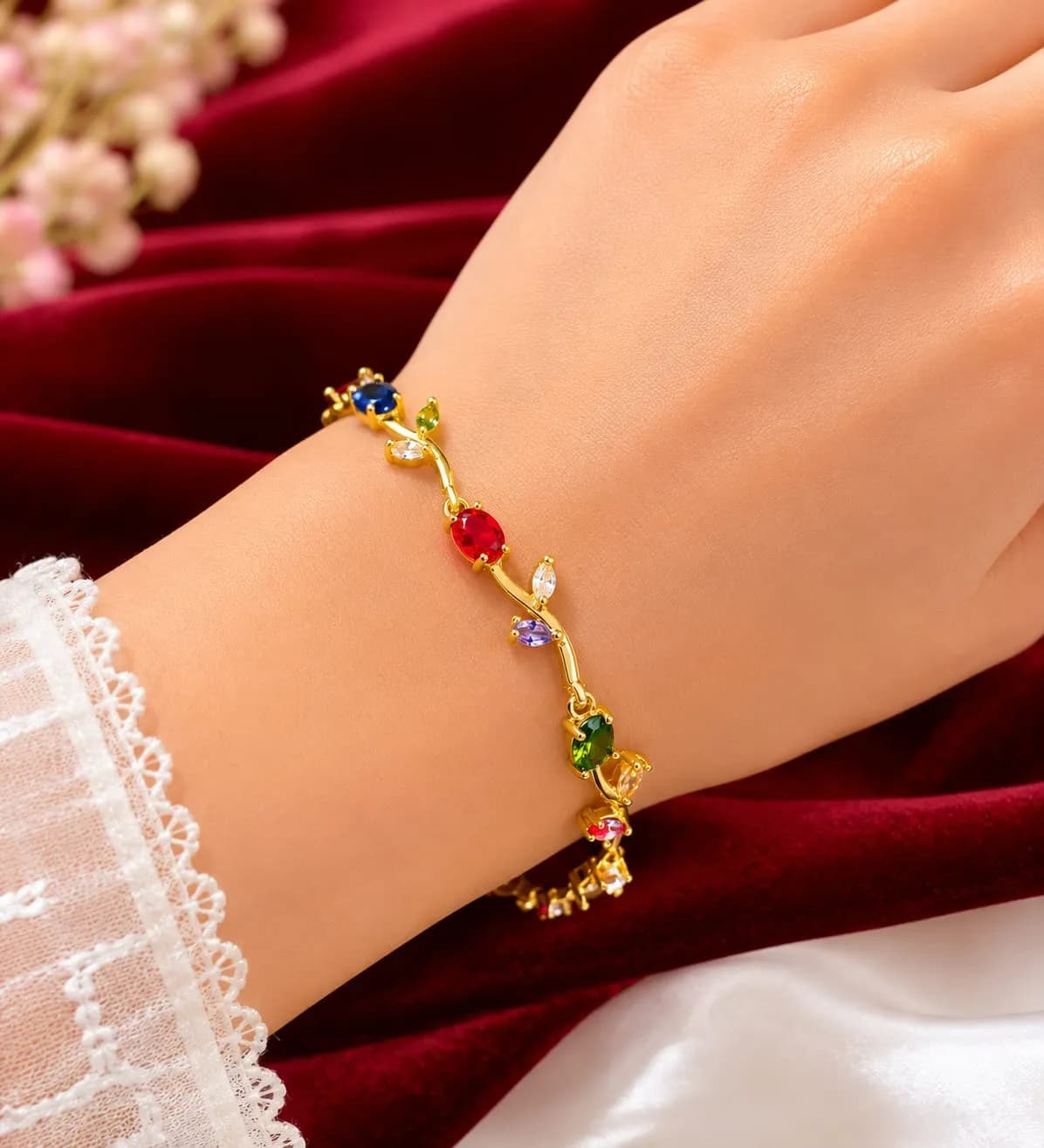 BRACELET